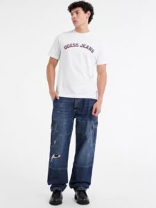 GUESS JEANS

T-SHIRT COLLEGE

M5RI75K8FQ4 - immagine 2