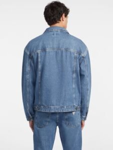 GUESS JEANS

Giacca trucker jeans oversize
M4YN38D5DO2 - immagine 3