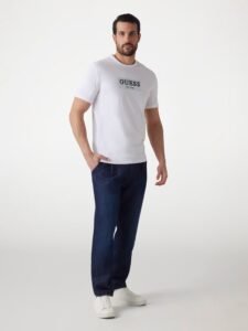 GUESS

T-shirt logo frontale

 M5GI19J1314 - immagine 5