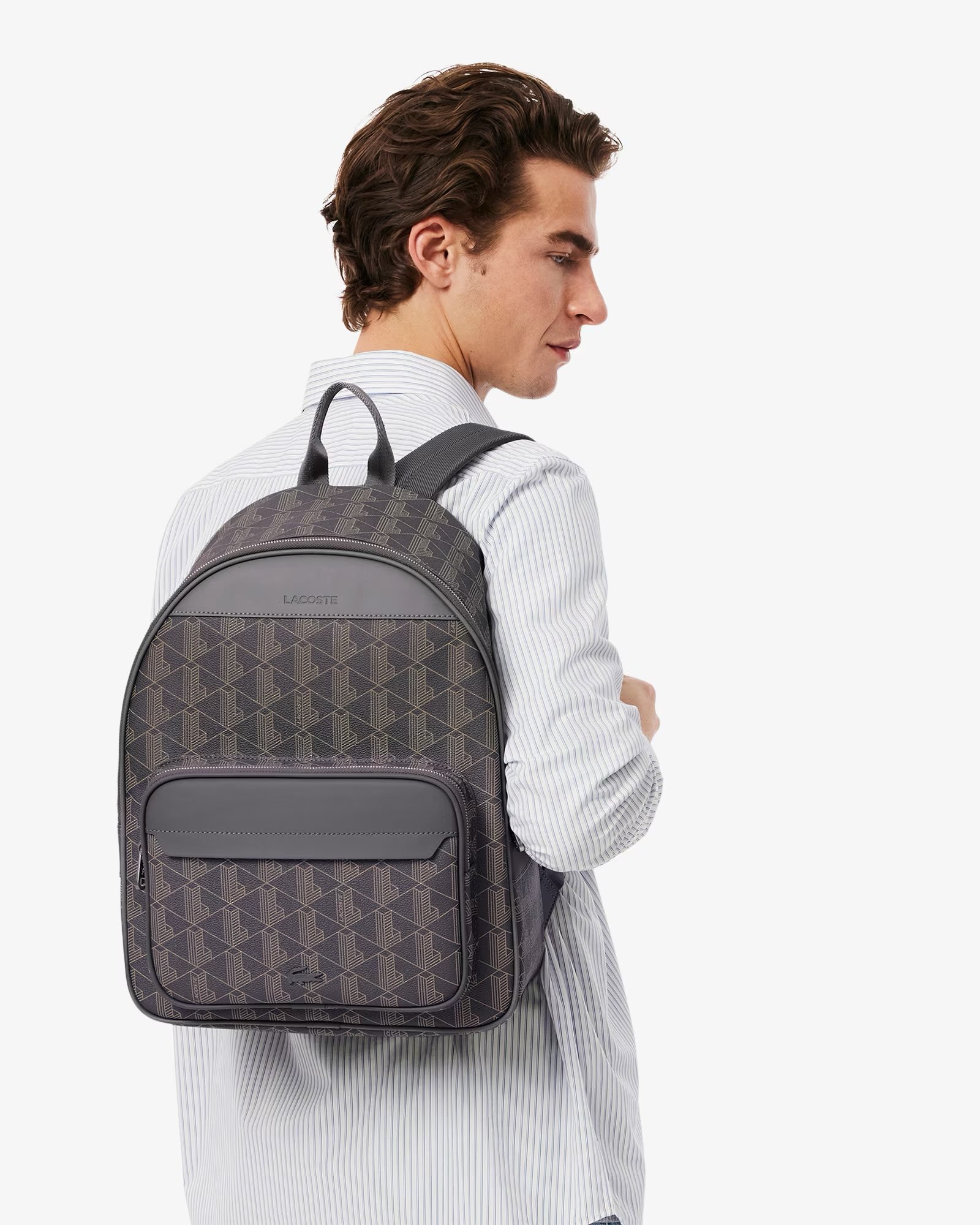 LACOSTE ZAINO MONOGRAM
zaino urban elegante realizzato in canvas e dotato di un monogramma mai visto, con cui arricchire il proprio look.
REF. NH3649LX - immagine 7
