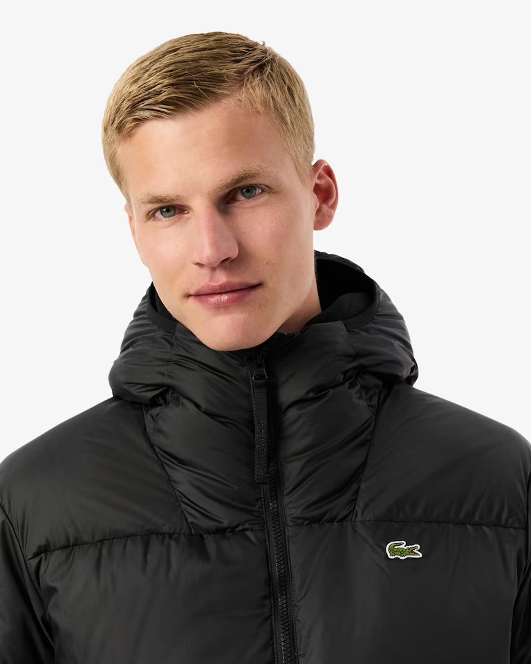 LACOSTS
Giacca imbottita corta impermeabile con cappuccio
REF. BH2905-00 - immagine 2