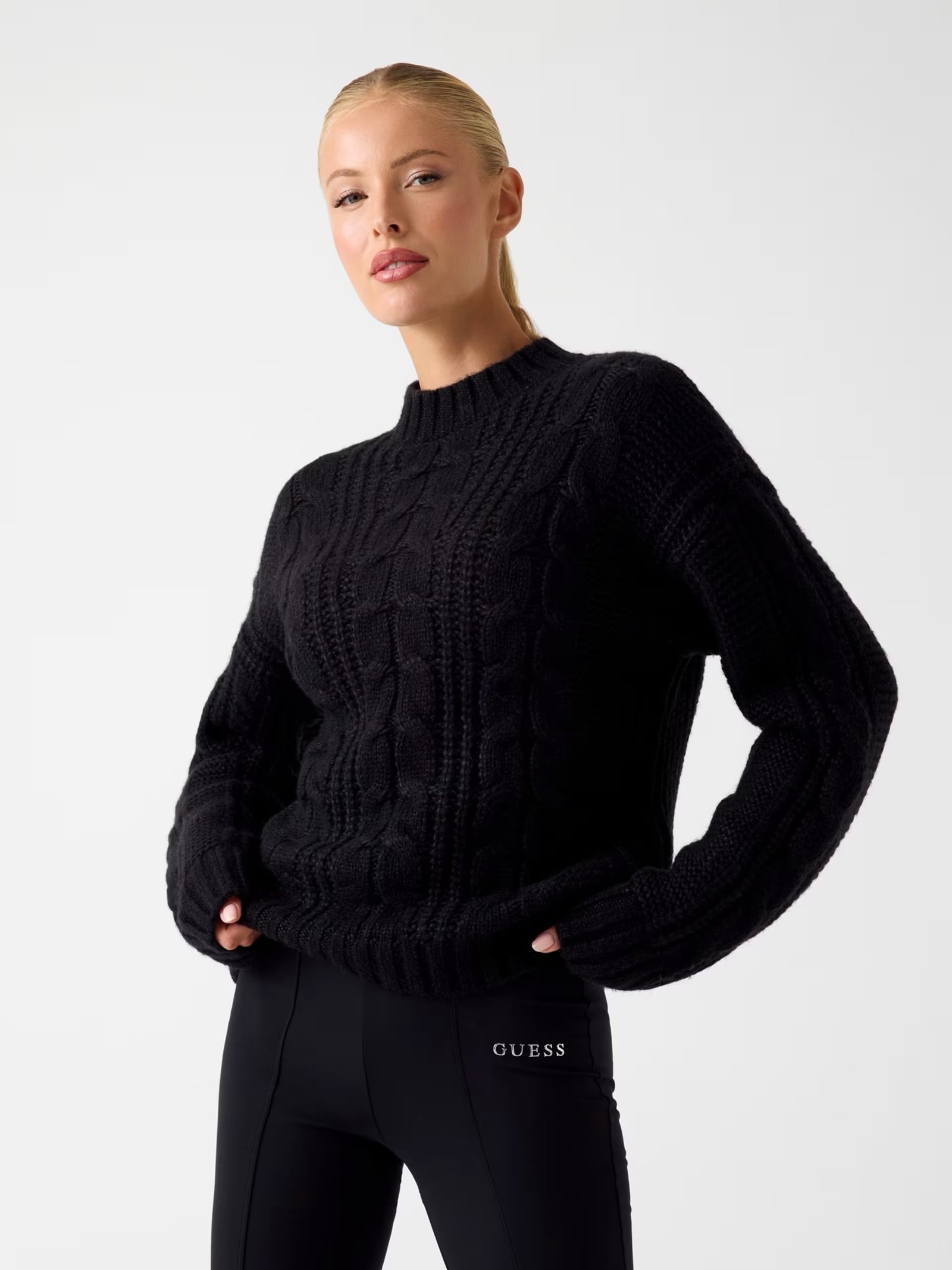 GUESS 
Maglione a trecce
W5BR75Z4152