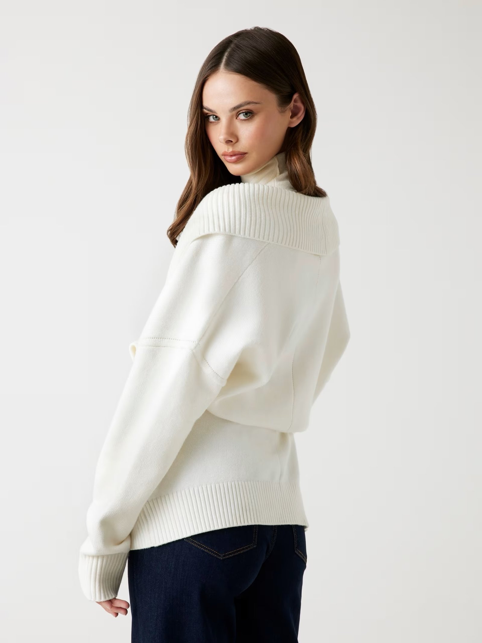 GUESS 
CARDIGAN APERTO LUNGO
W5BR28Z0572 - immagine 3