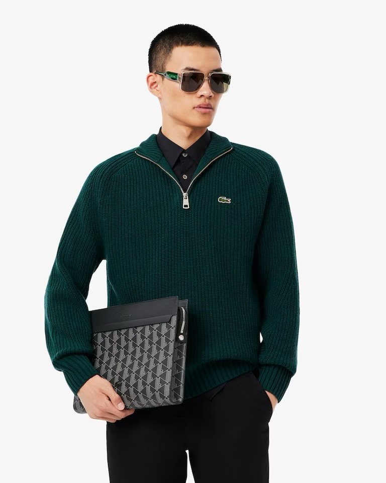 LACOSTE

Custodia per laptop The Blend

REF. NH5065LX
