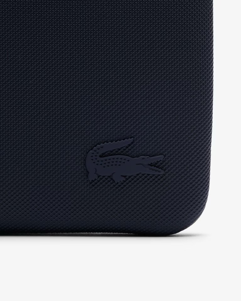 LACOSTE 
Borsellino classico da uomo blu navy
REF. NH5082HC - immagine 5