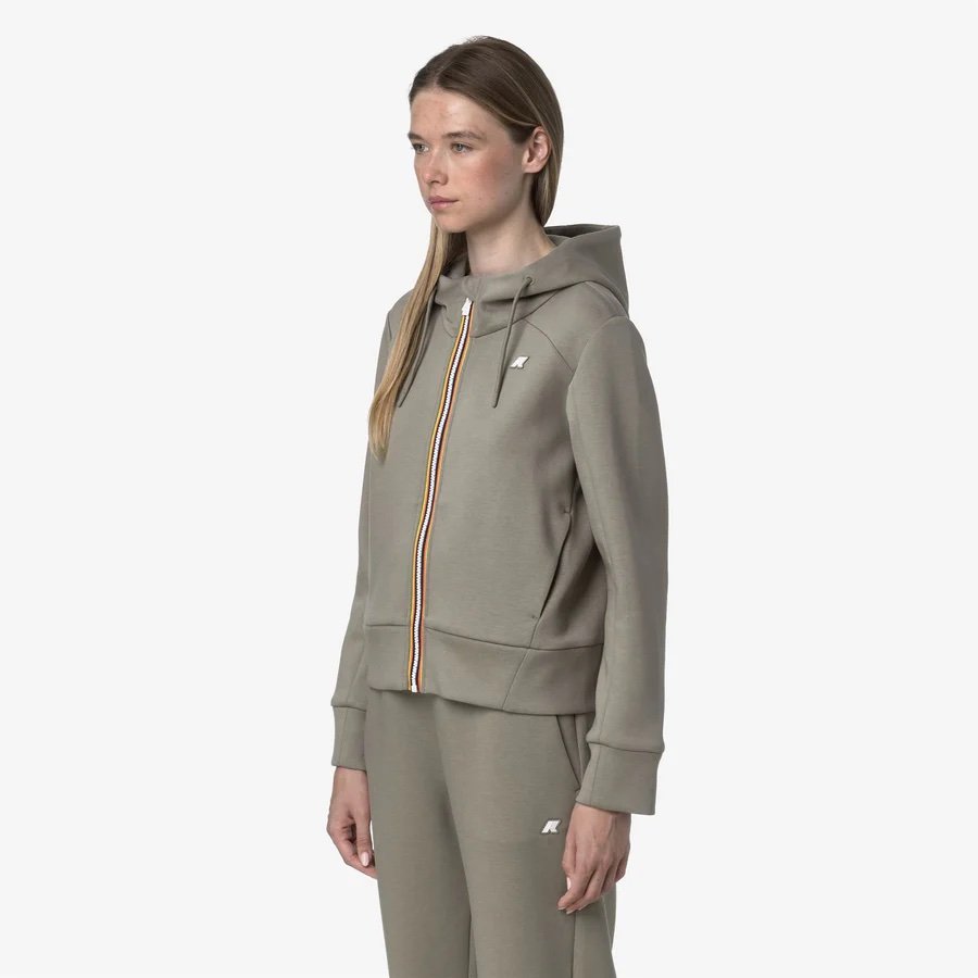 K-WAY 
DIVINE LIGHT SPACER
GREEN OAK
Giacca sportiva corta in pile verde da donna con cappuccio
Style: K2132CW - Color: 633 - immagine 2