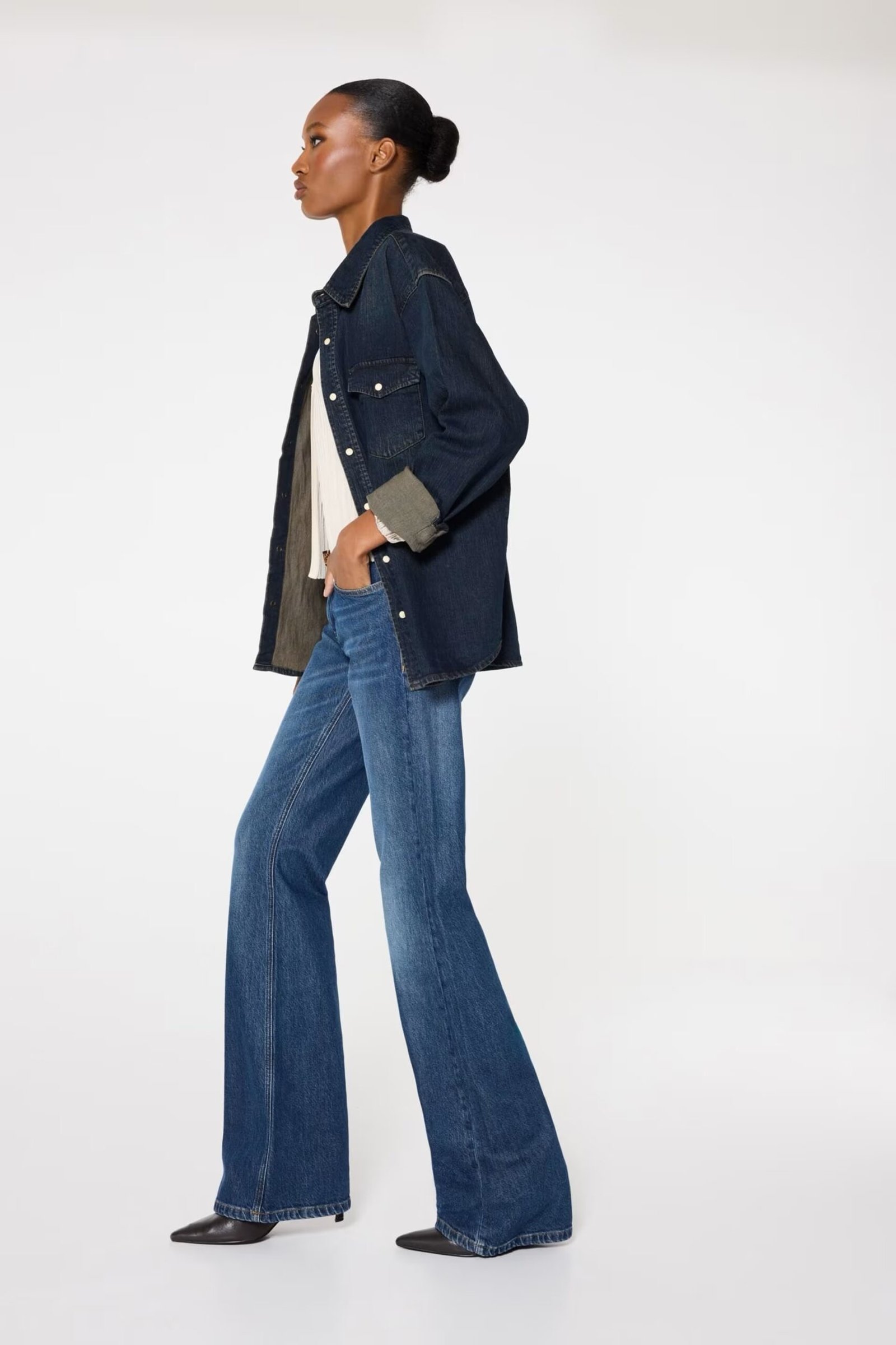 Guess Donna Jeans Flare a Vita Bassa - immagine 3